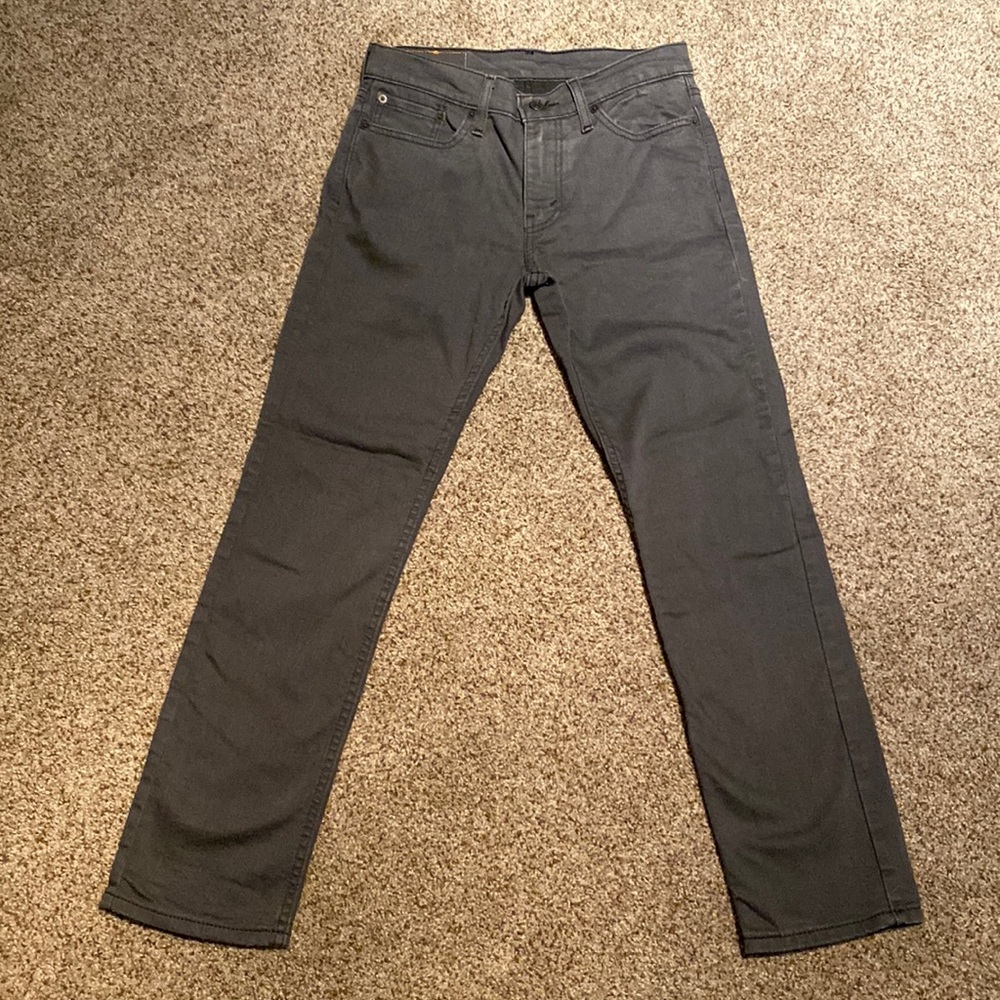 LEVIS straight leg grey denim